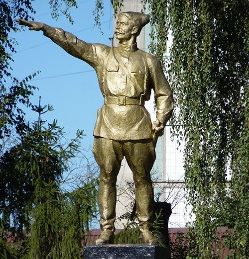 Міський голова Лубен саботує декомунізацію_1