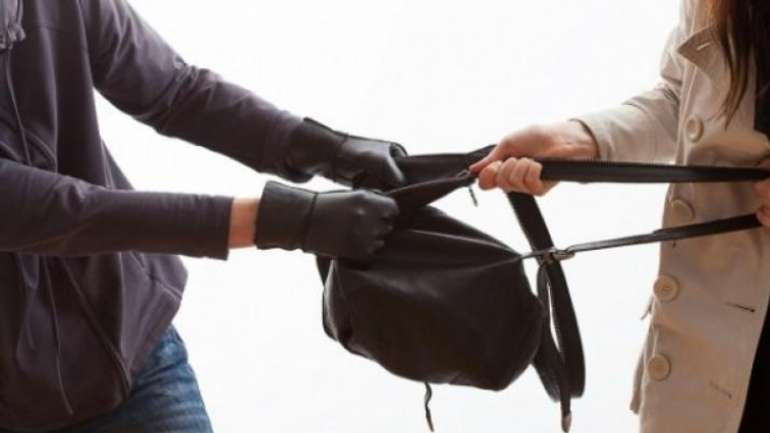 Мешканка Миргорода зазнала нападу грабіжника