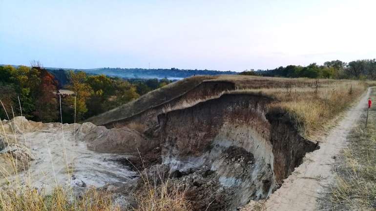 У Гадяцькому районі крадуть пісок з кар'єру