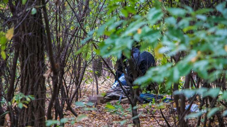 У Кобеляках на Полтавщині в парку знайшли мертвого чоловіка
