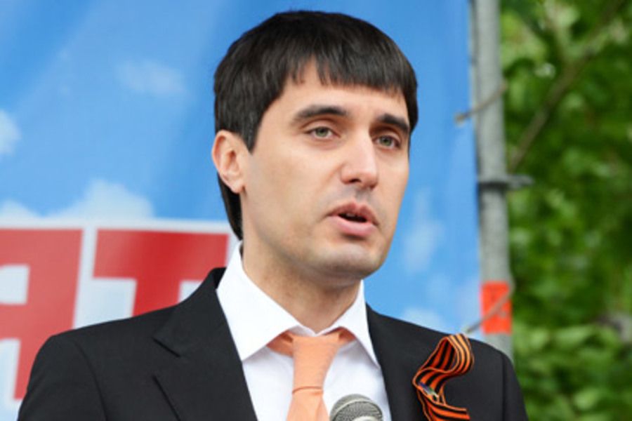 Суд змушує прокуратуру закрити справу скандального депутата-сепаратиста часів Януковича_1