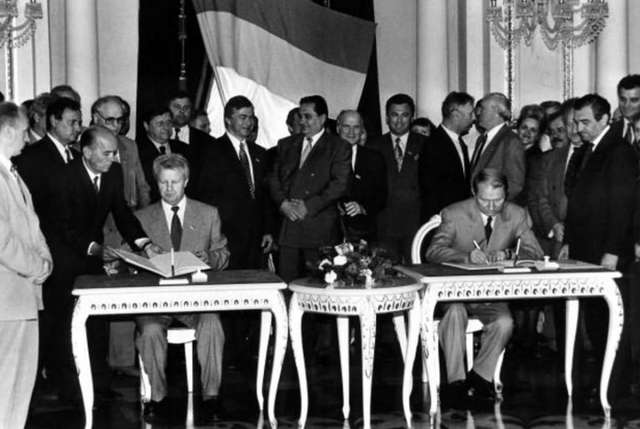 Основний Закон: гарантія законності чи основа беззаконня?_1