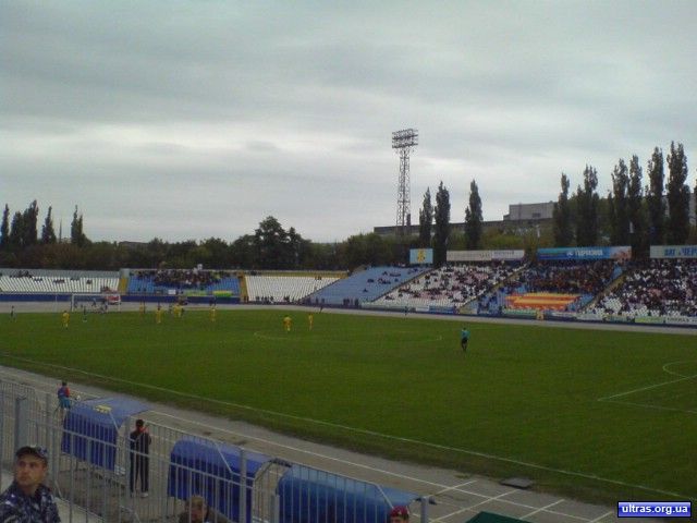 Репортажі з-за Кобищанських парканів: мер собі не зраджує - скуповує_1