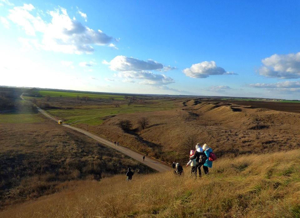 Школярі Козельщини відвідали з екскурсією стародавній Гелон_1