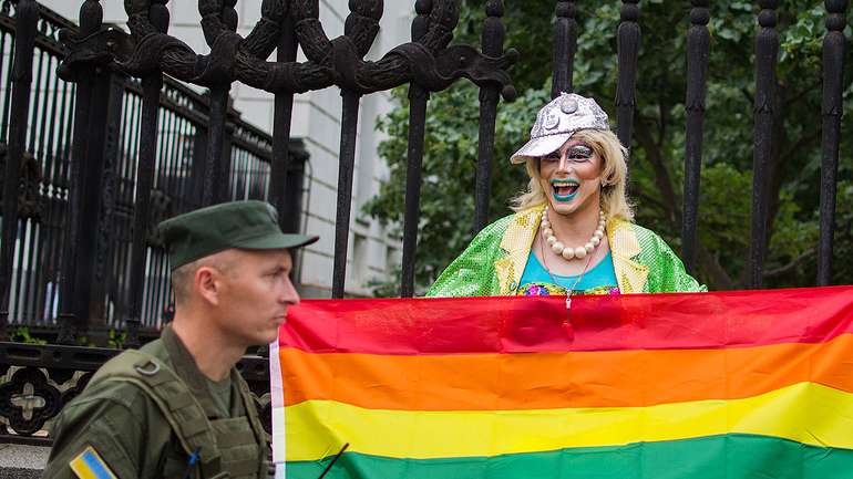 Чернівці можуть стати містом, де цілковито заборонені пропагандистські заходи ЛГБТ
