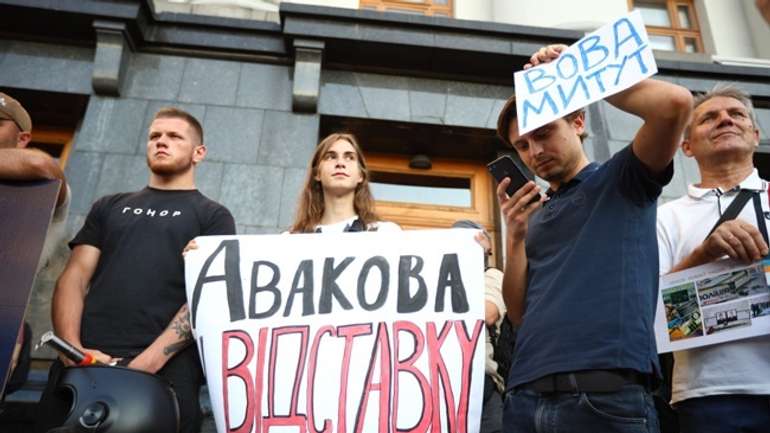 Жаби проти гадюк: політологи передбачають можливість як відставки Авакова, так і його призначення прем’єром