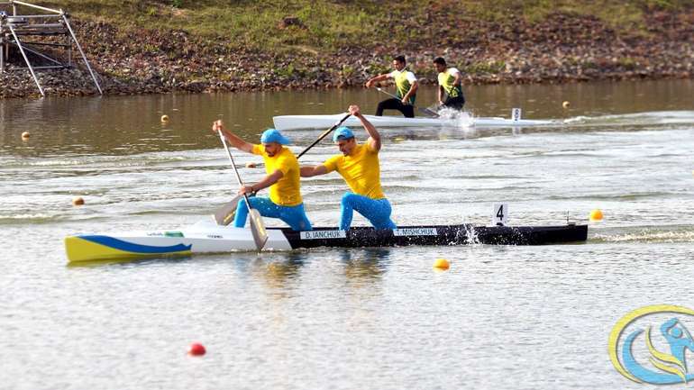 Горішньоплавнівські веслувальники потрапили до фіналу Чемпіонату світу