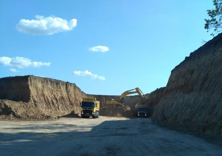 «Бастіон» переслідують через перекриття чорної каси «Народного Фронту» _9