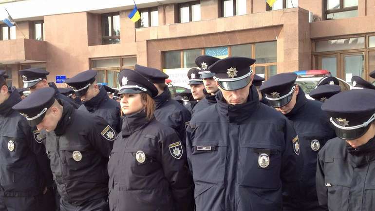 Патрульних змушують обзавестися новою формою до концерту «Океану Ельзи» в Полтаві
