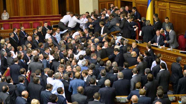«Питання, хто насправді є агентом російських спецслужб, навіть не виникає» – Бойко відповів на закиди Турчинова нардепам