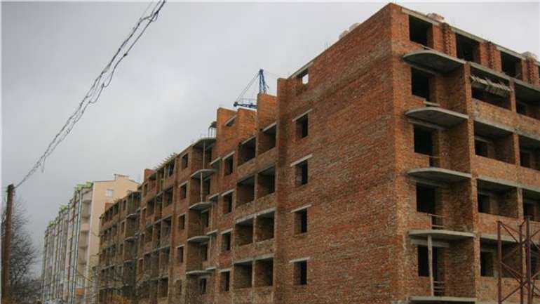 Договір щодо будівництва житлового комплексу для військовослужбовців та членів їхніх сімей засекретили одразу після підписання