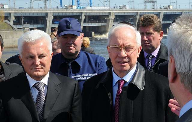 Непотопляемая гидромафия может утопить Украину_1