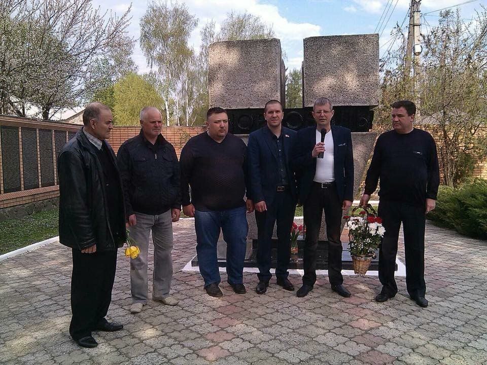 Пасхальні радикали і вибори в Полтавській ОТГ_3