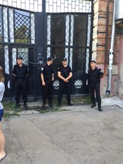 Конфлікт бізнесу і свободи слова розгорівся в центрі Полтави _7