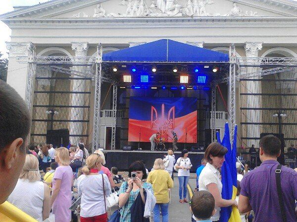 Полтавці заспівали гімн разом із столицею_1