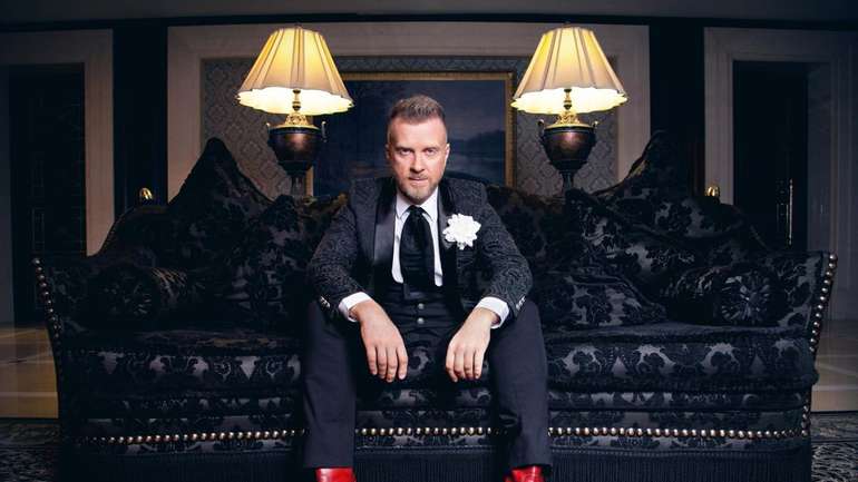 Антін Мухарський розповів подробиці нічного обшуку в його квартирі