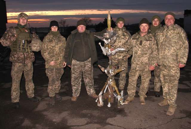 Ялинка з боєприпасів. Грудень 2019