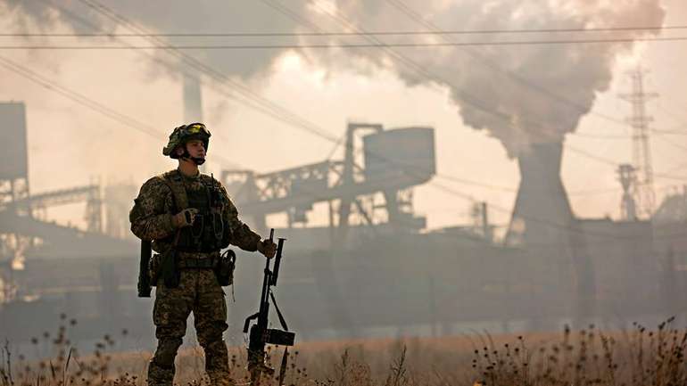 Бойовики продовжують обстрілювати українських військових, – штаб ОСС