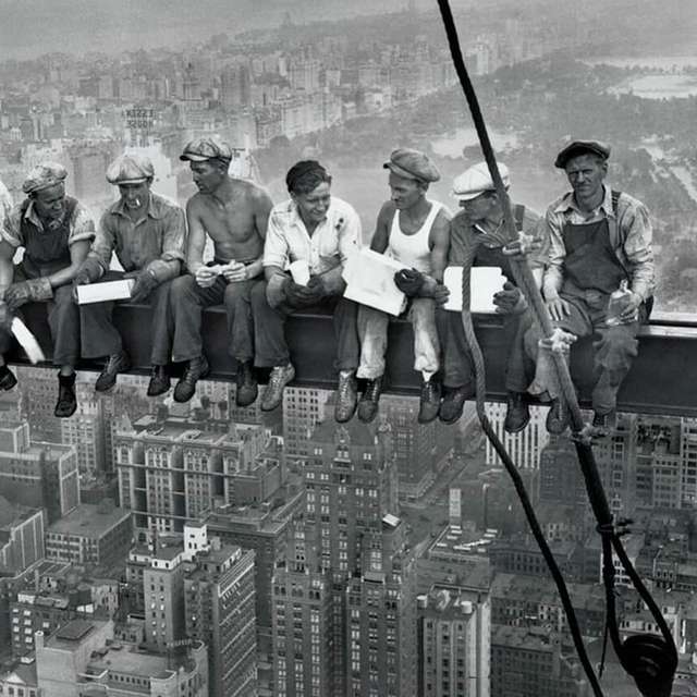 У МОН відреагували на появу підручника, де замість історичного фото опублікували мем_3