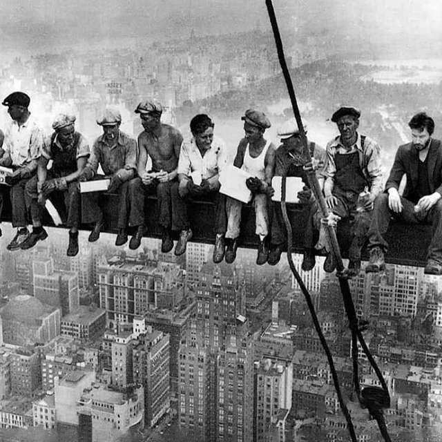 У МОН відреагували на появу підручника, де замість історичного фото опублікували мем_5