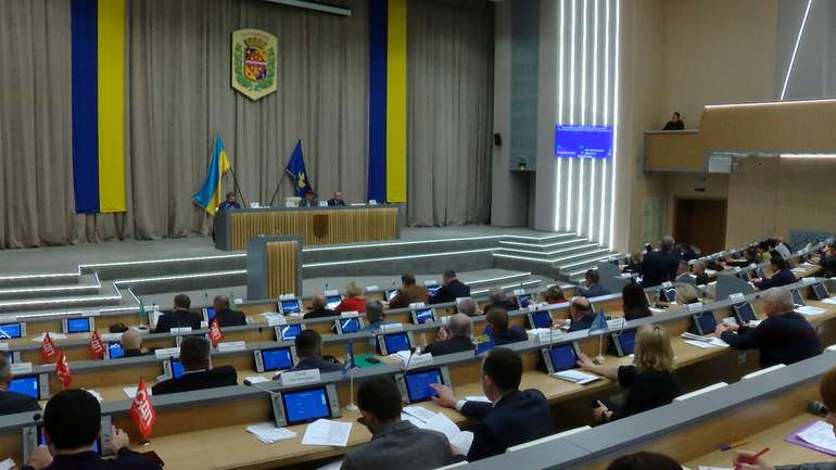 Депутати Полтавської облради лише напередодні місцевих виборів підтримали «Полтавафарм»