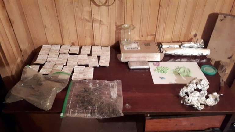 У Закарпатській області розшукують небезпечного наркоторгівця