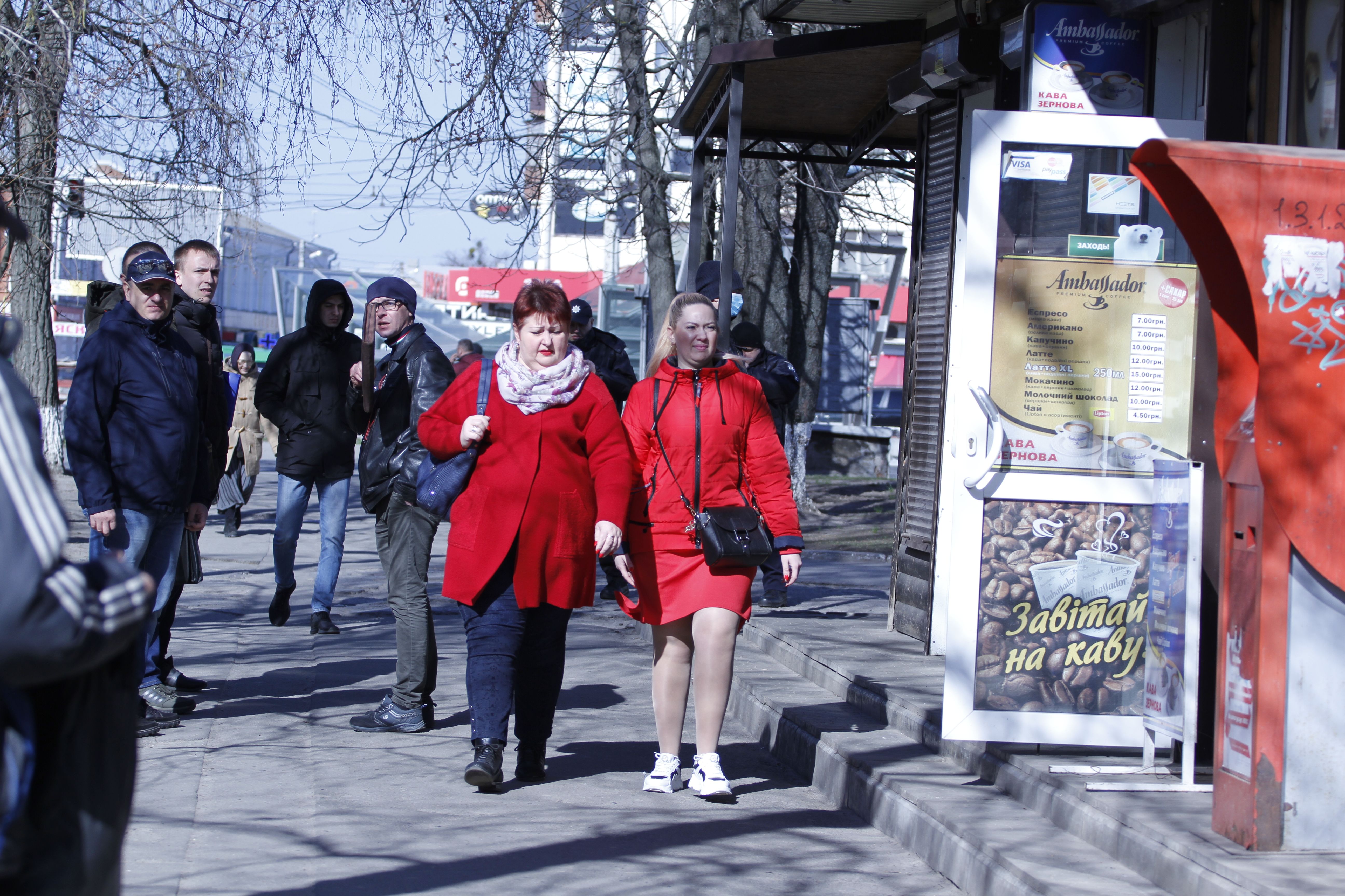 Напівпорожні маршрутки і відсутність медичних масок у аптеках – як Полтава живе в режимі карантину_7