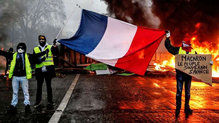 Пандемія і карантин не привід для скасування протестів — французькі «жовті жилети»