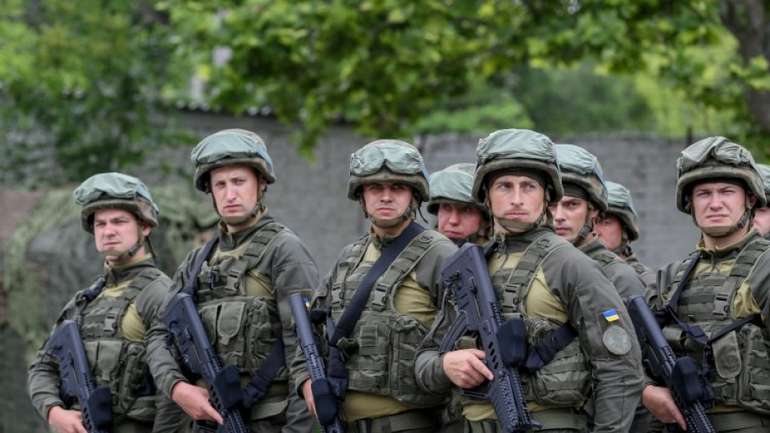 Військові почнуть контролювати дотримання карантину в Україні