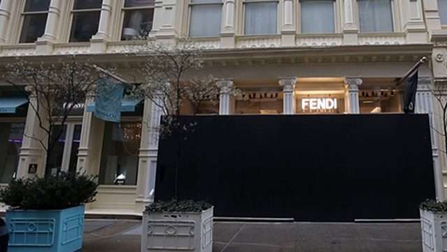 Крамниці брендового одягу бояться мародерства, причина — карантин у Нью-Йорку_3