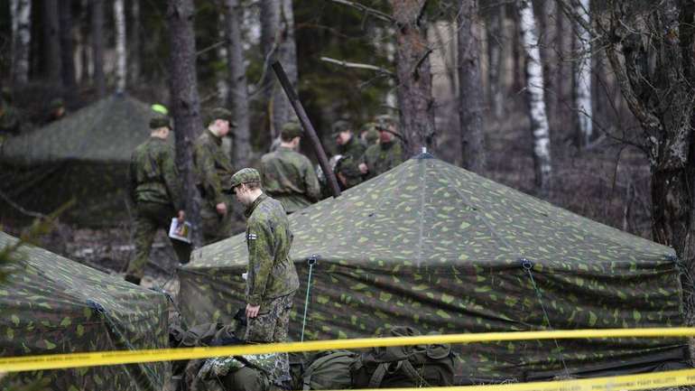 Армія Фінляндії не згортатиме заплановані військові навчання через карантин