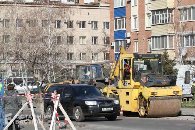 Ремонт тротуарів на Леваді в Полтаві