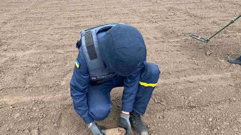 Харківські надзвичайники знешкодили майже півтисячі застарілих боєприпасів