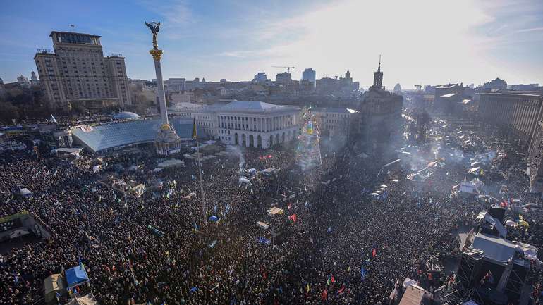 Близько 200 відомих українців побачили «загрозу реваншу» та нагадали владі про Майдан