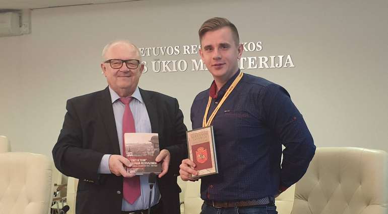 Президент Литви подякував історику з Херсона за зміцнення двосторонніх відносин