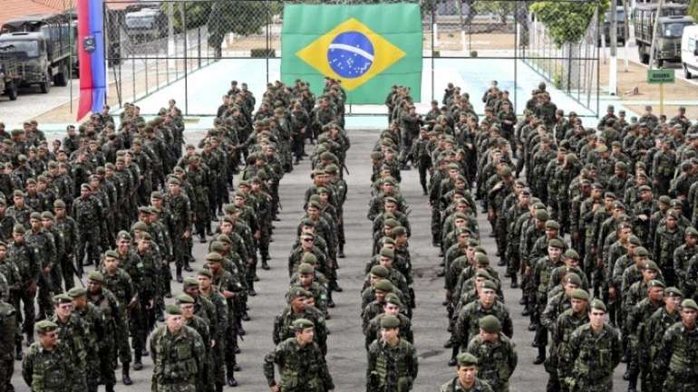 Бразильська армія не допустить узурпації влади та посягань на демократію в країні