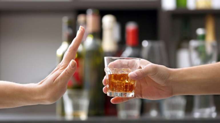 У майбутньому люди вживатимуть значно менше алкоголю — дослідження «The Economist»