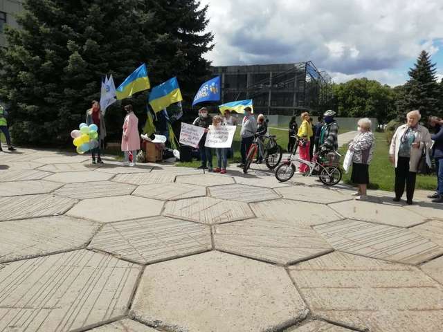 Спротив без опору_1