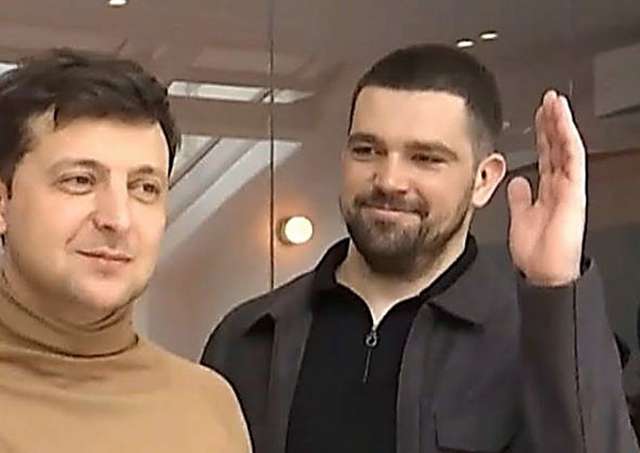 До насельників «тухлого і затхлого мавзолею» світлі думки не приходять_1