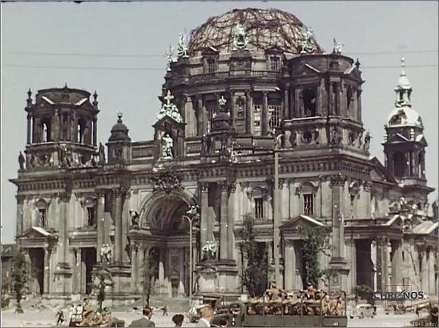 Берлінський катедральний собор влітку 1945