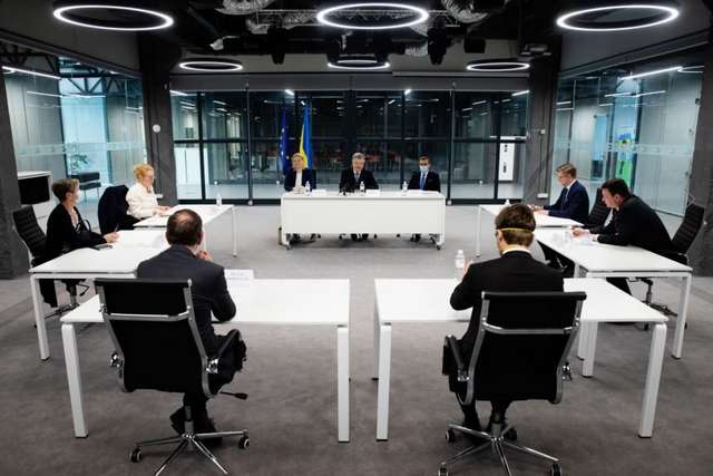 Зустріч Петра Порошенка з європейськими послами
