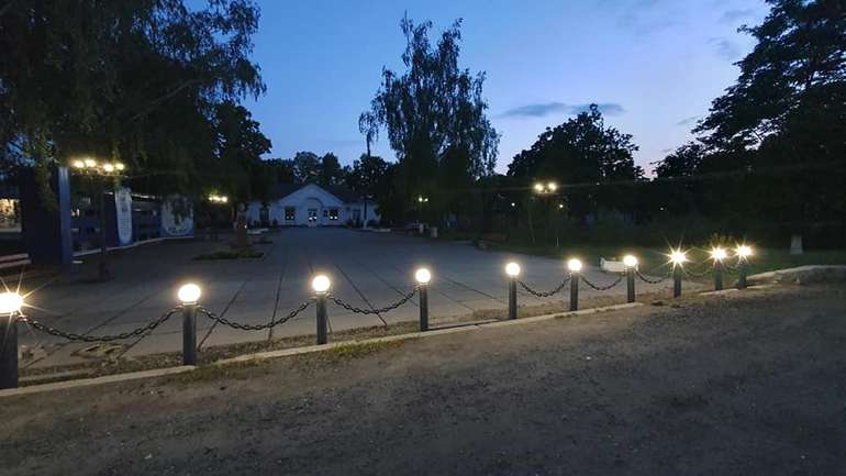 У Градизьку відновлюють вуличне освітлення