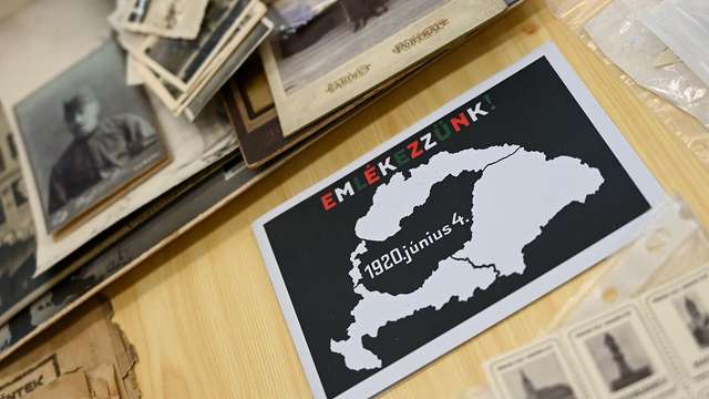 Мапа втрачених Угорщиною територій за Тріанонською угодою 1920 року