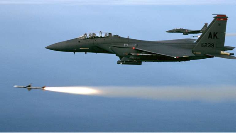 винищувач четвертого покоління F-15E Strike Eagle