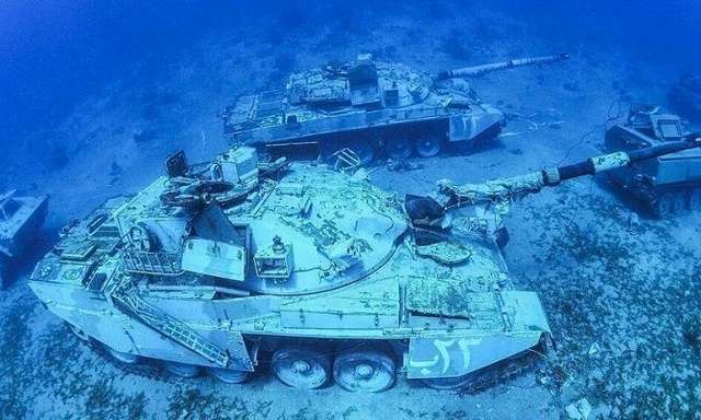 Чудеса на морському дні: найкрасивіші підводні музеї світу_11
