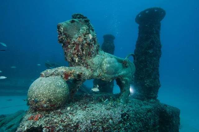 Чудеса на морському дні: найкрасивіші підводні музеї світу_16