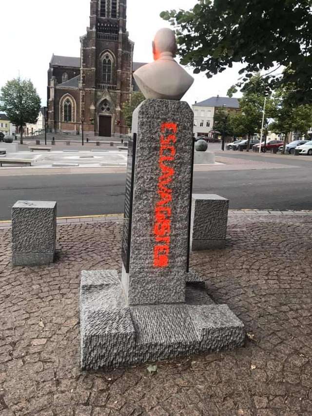 Визволителя Франції Шарля де Ґолля записали у лави расистів_1