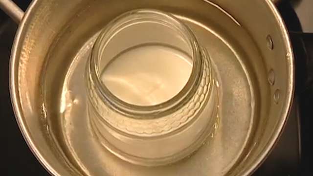 Чому скисає молоко?_9