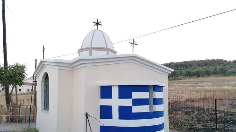 Сплюндрований мігрантами у Греції православний храм відновили силами небайдужих