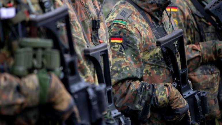 Німеччина розмірковує про повернення до обов'язкового призову до армії